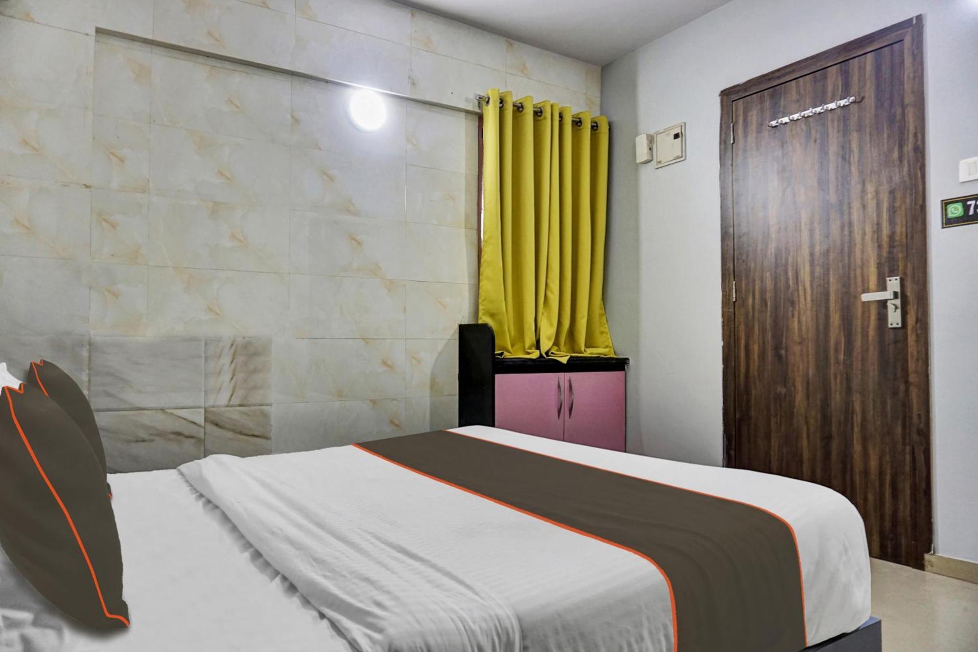 פונה Collection O Baner Executive Stays מראה חיצוני תמונה